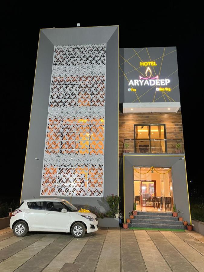 Hotel Aryadeep Phardāpur Esterno foto