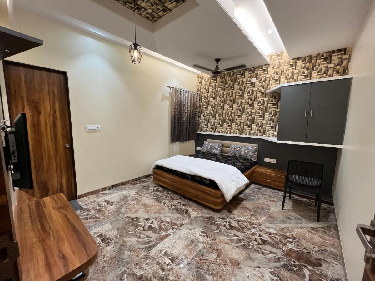 Hotel Aryadeep Phardāpur Esterno foto