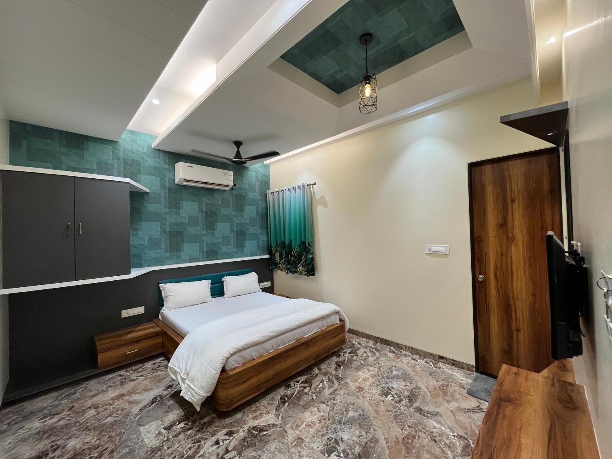 Hotel Aryadeep Phardāpur Esterno foto
